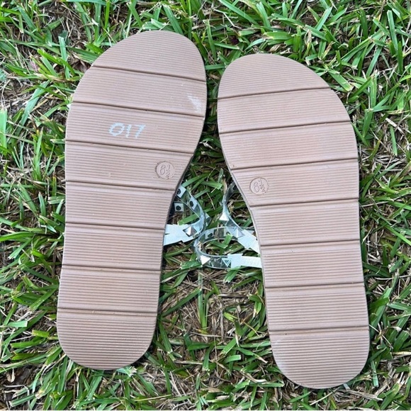 Cushionaire Memory Foam Sandals- Thick Comfortable Studded Sandals- Inez - Picture 3 of 4